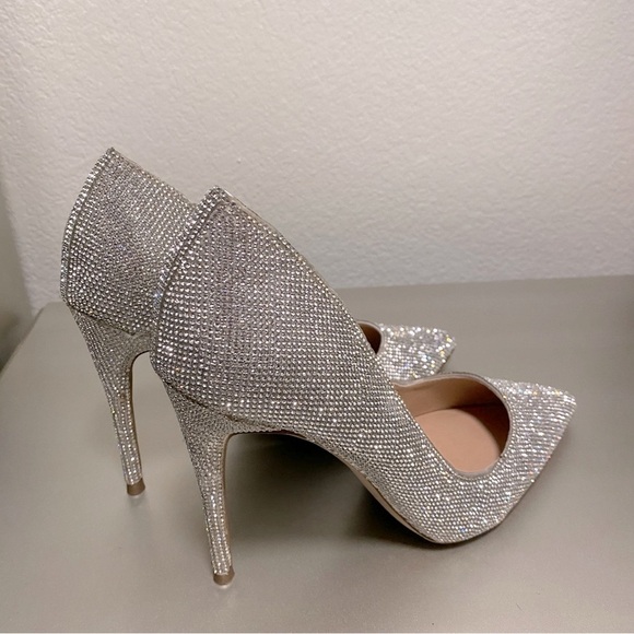 NWOB Steve Madden Daisie Rhinestones Stilettos - Size 8.5 - Picture 13 of 15